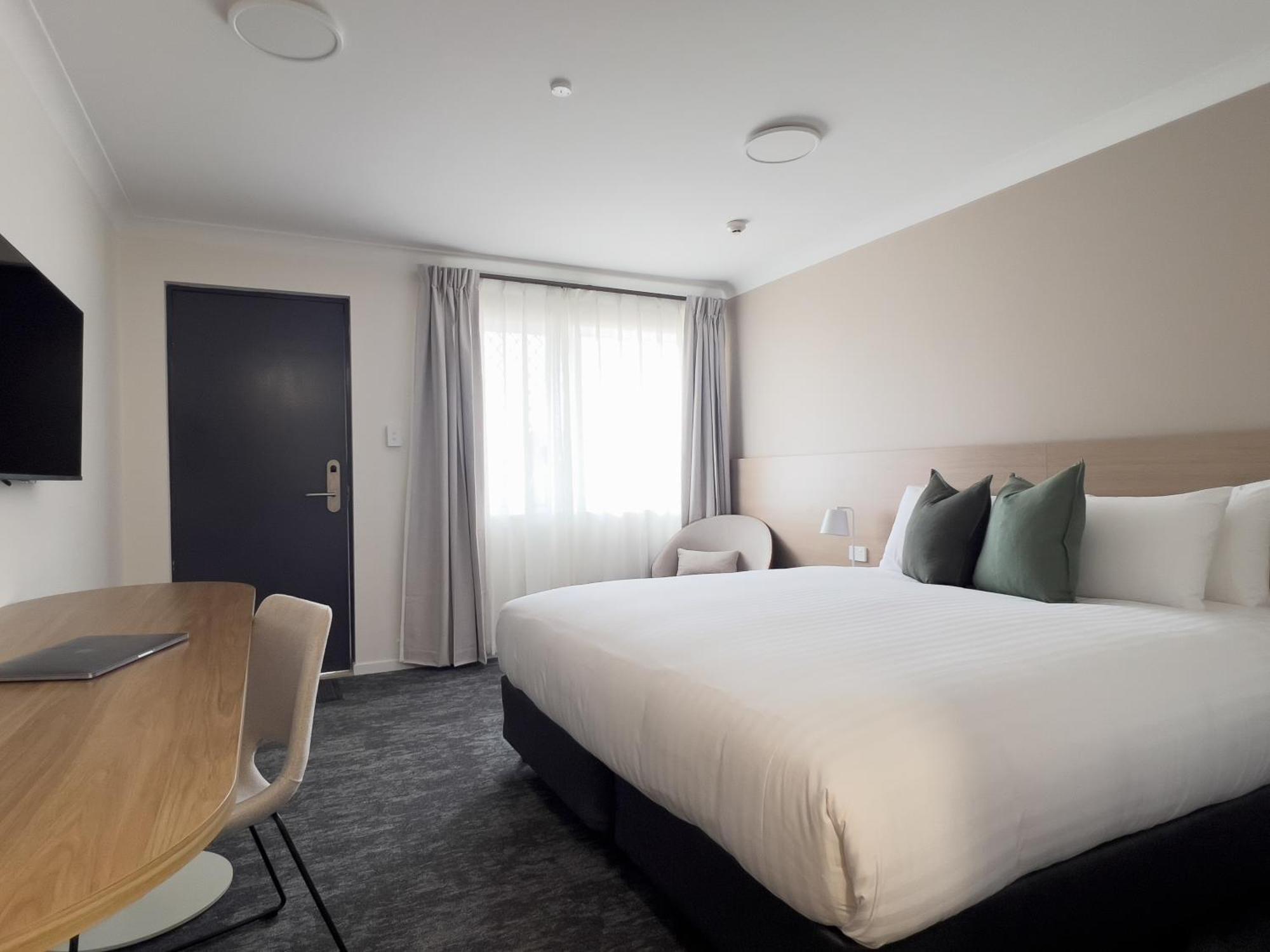 The Phoenix Artesian Spa Resort And Accommodation Морі Екстер'єр фото